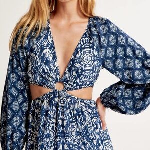 Abercrombie long sleeve plunge cutout maxi dress